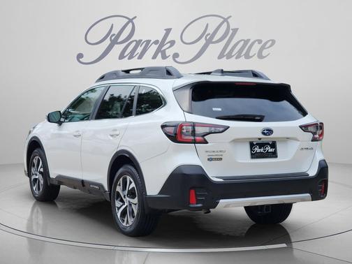 Crystal White Pearl 2021 Subaru Outback Limited