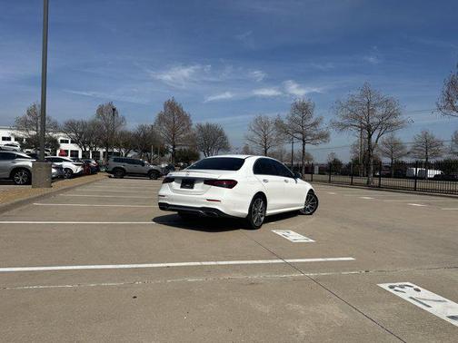 2022 Mercedes-Benz E-Class E 350