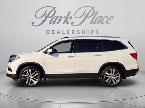 White Diamond Pearl 2018 Honda Pilot Elite