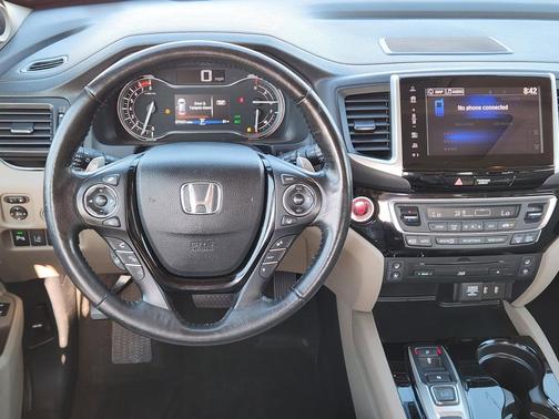 White Diamond Pearl 2018 Honda Pilot Elite