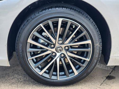 2025 Lexus ES 350 Base