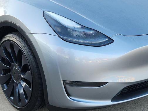 2024 Tesla Model Y Performance Dual Motor All-Wheel Drive