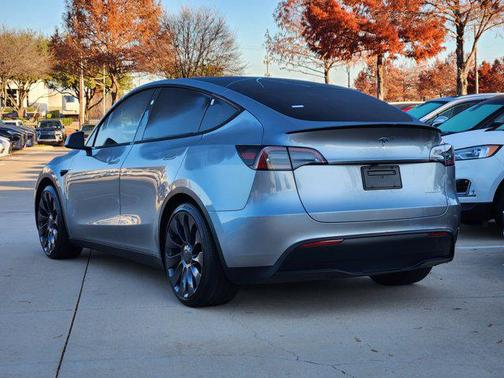 2024 Tesla Model Y Performance Dual Motor All-Wheel Drive