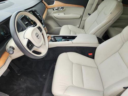 Gray Metallic 2021 Volvo XC90 Recharge Plug-In Hybrid T8 Inscription Expression 6 Passenger