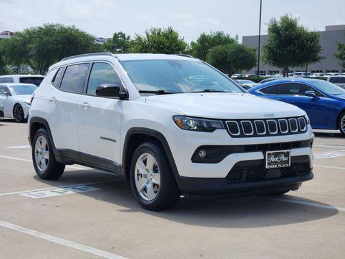 Bright White Clearcoat 2022 Jeep Compass Latitude