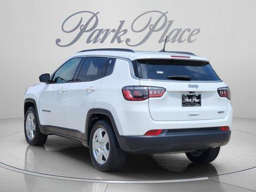 Bright White Clearcoat 2022 Jeep Compass Latitude
