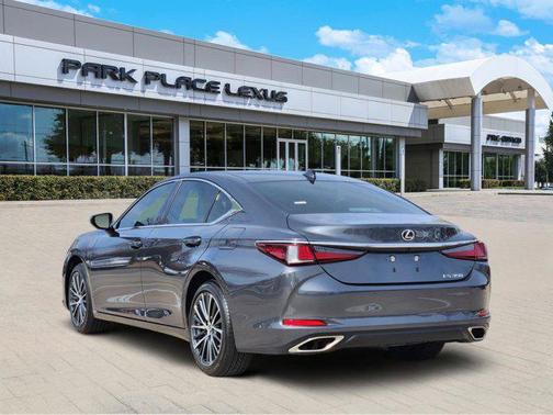 2025 Lexus ES 350 Base