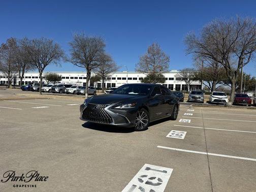 2025 Lexus ES 350 Base