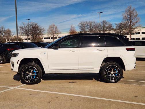 2023 Jeep Grand Cherokee 4xe Summit Reserve