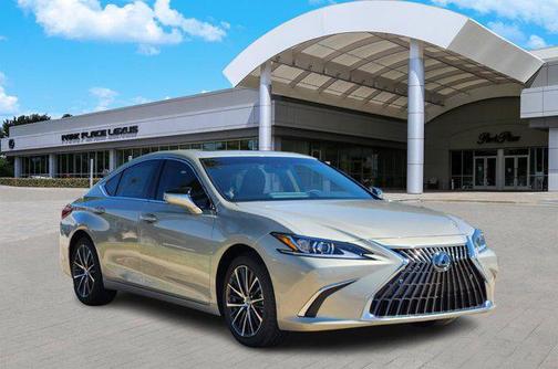 2025 Lexus ES 300h Base