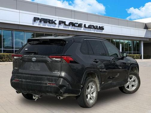 2020 Toyota RAV4 Hybrid LE