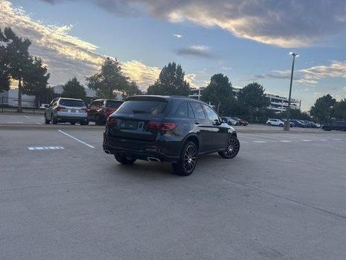 2022 Mercedes-Benz GLC 300 Base