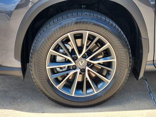 2025 Lexus NX 350h Premium