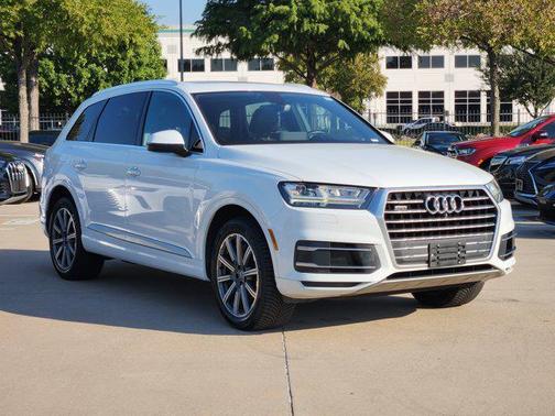2019 Audi Q7 45 Premium Plus
