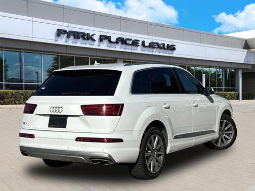 2019 Audi Q7 45 Premium Plus