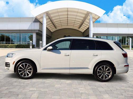 2019 Audi Q7 45 Premium Plus