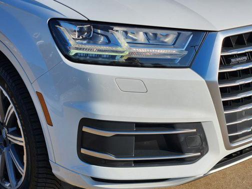 2019 Audi Q7 45 Premium Plus