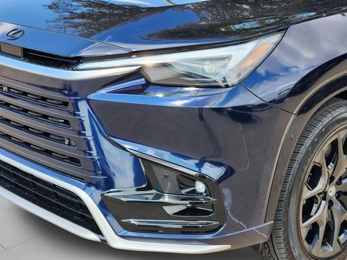 Mica 2026 Lexus TX 500h F SPORT Premium