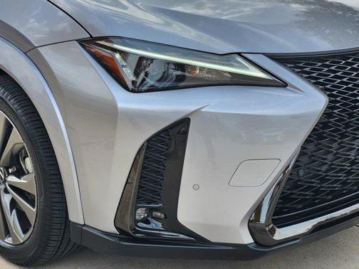 2025 Lexus UX 300h F SPORT Design
