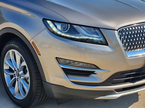 2019 Lincoln MKC Select