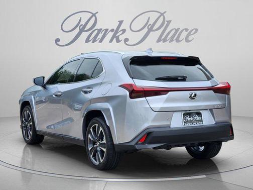 Iridium 2026 Lexus UX 300h Premium
