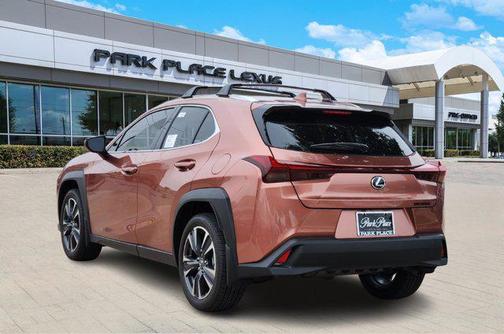 2025 Lexus UX 300h Base