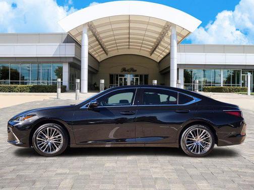 2025 Lexus ES 350 Base