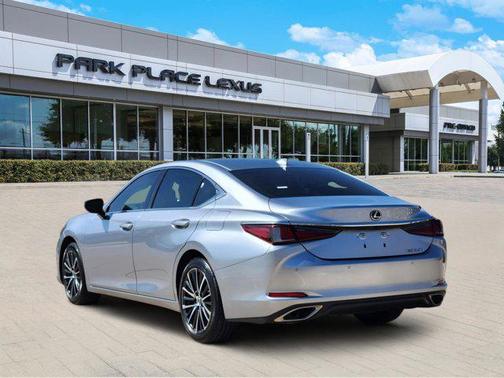 2024 Lexus ES 350 Base