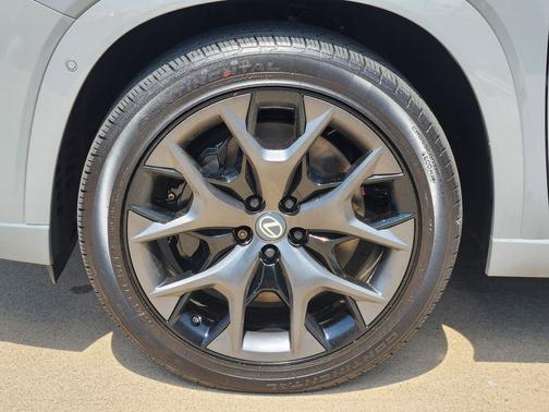 Incognito 2026 Lexus TX 500h F SPORT Premium