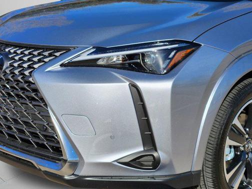 Iridium 2026 Lexus UX 300h Premium