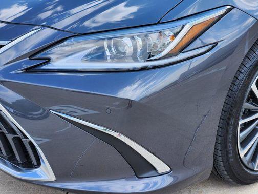 2025 Lexus ES 350 Base
