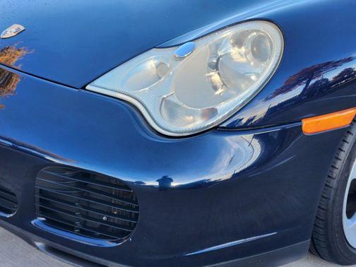 2004 Porsche 911 Carrera 4S