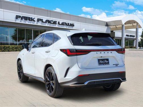 2026 Lexus NX 450h+ F SPORT Handling