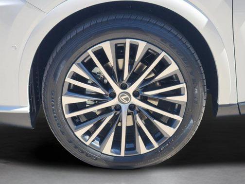 Eminent White Pearl 2026 Lexus RX 350 Premium