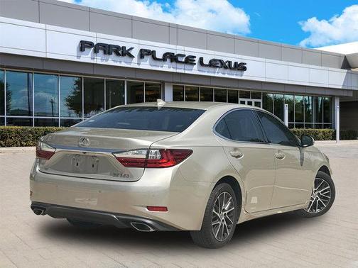 2017 Lexus ES 350 Base