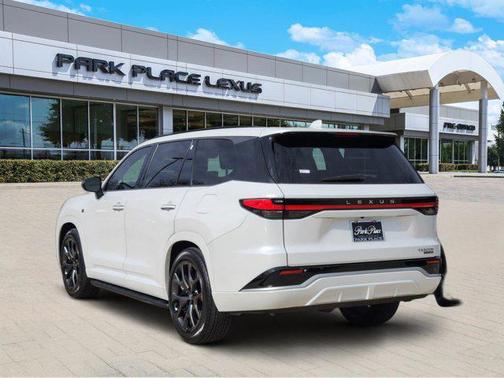 2025 Lexus TX 500h F SPORT Premium