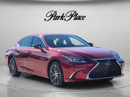 Matador Red Mica 2025 Lexus ES 300h Premium