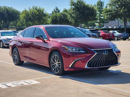 Matador Red Mica 2025 Lexus ES 300h Premium