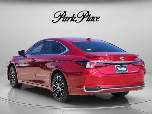 Matador Red Mica 2025 Lexus ES 300h Premium