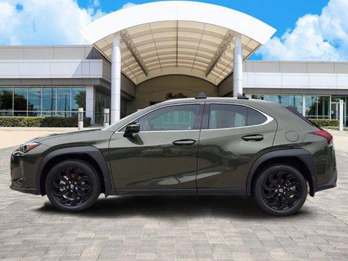 2025 Lexus UX 300h Base
