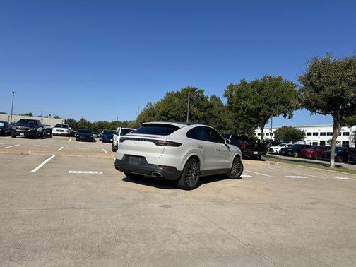 2021 Porsche Cayenne Coupe AWD