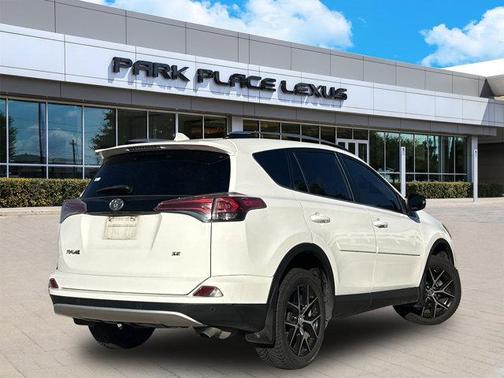 2016 Toyota RAV4 SE