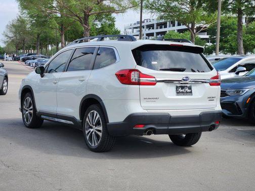 Crystal White Pearl 2019 Subaru Ascent Limited 7-Passenger