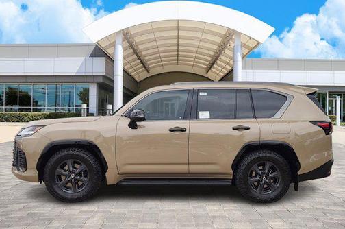 2025 Lexus LX 700h Overtrail