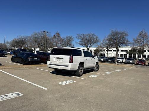 2020 GMC Yukon XL SLT