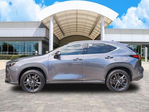 2025 Lexus NX 450h+ Luxury