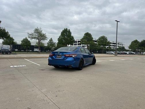 Blue Streak Metallic 2018 Toyota Camry XSE