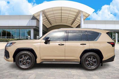 2025 Lexus LX 700h Overtrail
