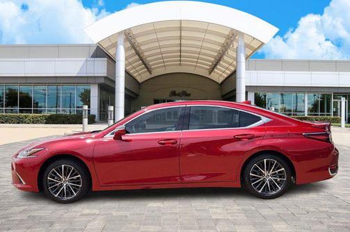 2025 Lexus ES 300h Base
