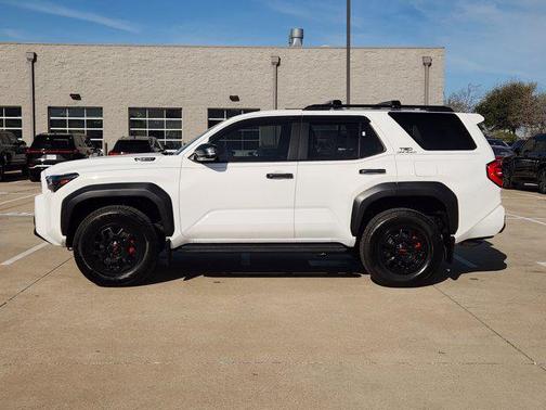 2025 Toyota 4Runner TRD Off Road